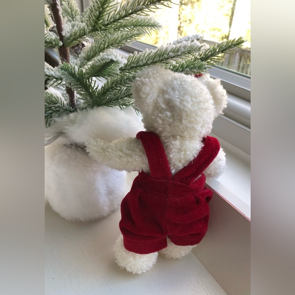 Gen-yoo-wine BOYDS Bear “Juliella T. Frostfire” - Picture 6 of 7